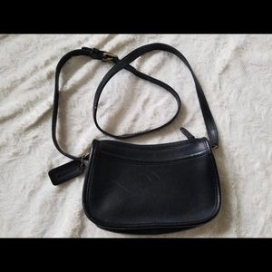Vintage Coach Crossbody bag